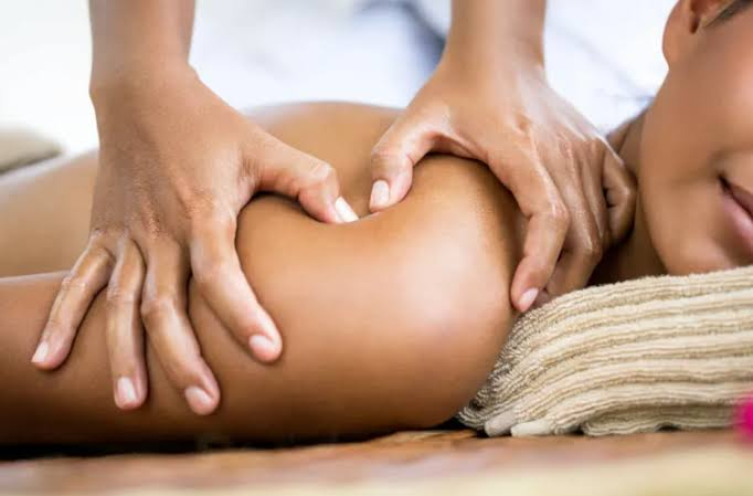 Close-up of a shoulder massage